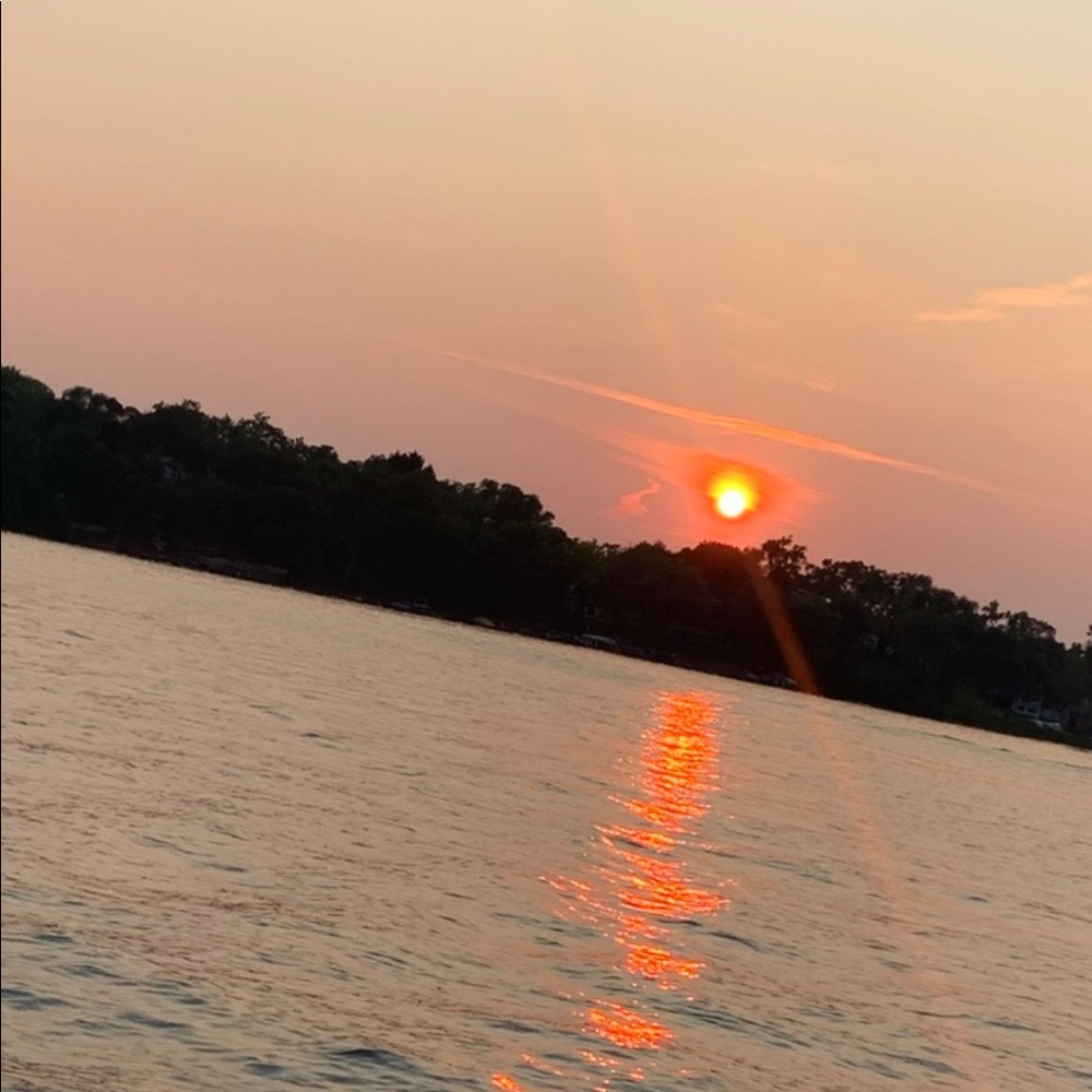 Meet your Posher, Mia